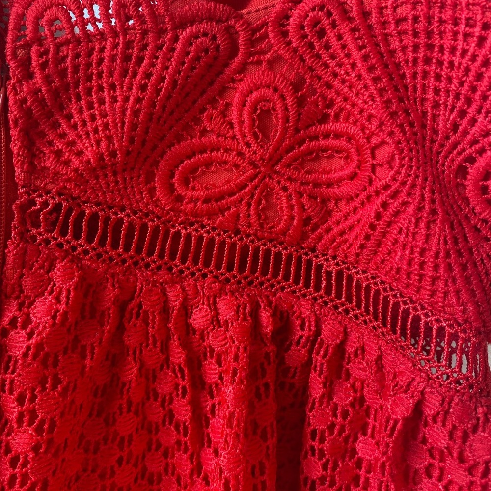 Red top - Picture 3 of 3